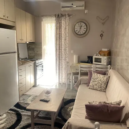 Zoe Akrata Apartment